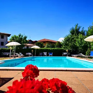 Tenesi Hotel
