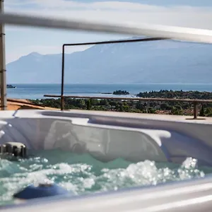 Antico Borgo Con - Adults Only Bed & Breakfast