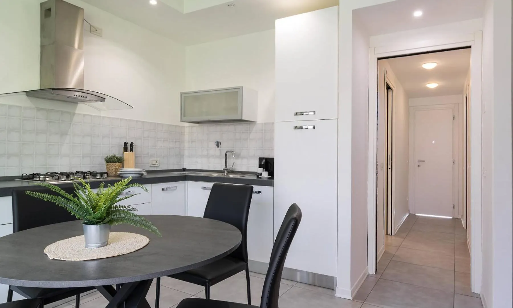Il Professore Lakefront Manerba del Garda Apartment